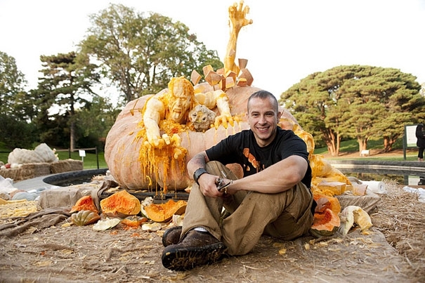 Amazing Pumpkin Carvings by Ray Villafane 