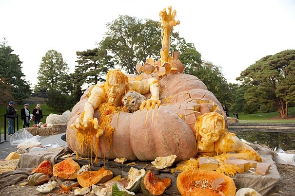 Amazing Pumpkin Carvings by Ray Villafane 