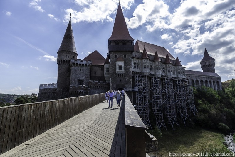 Creepy Castles of Romania 