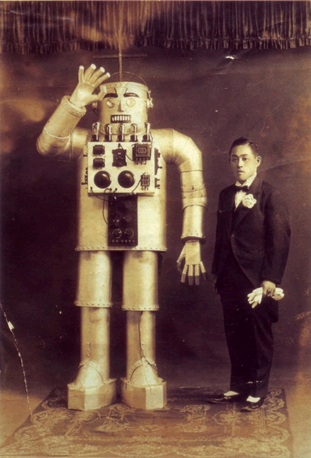 Creepy Robots from the 20s and 30s