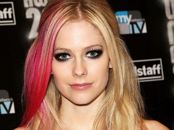 Superb Avril Lavigne Pictures