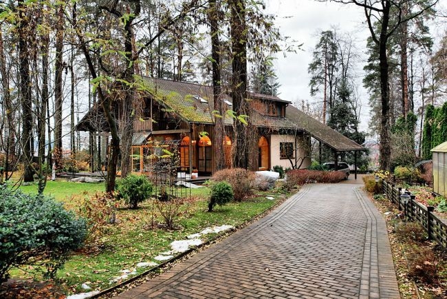 Beautiful Houses for Rich Russian People