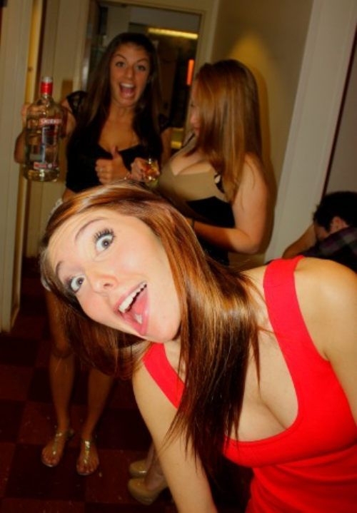 It’s Friday, you could use some photobombs 
