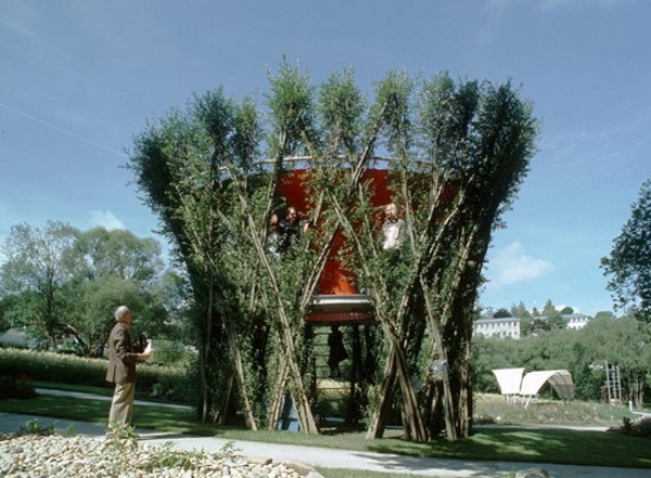 Terrific Treehouses: 10 Brilliant Topiary Masterpieces