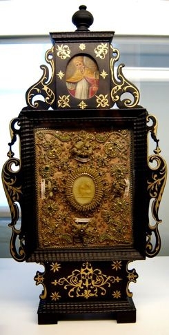 Container for Relics