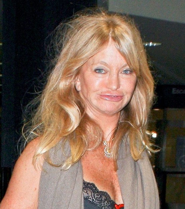 Goldie Hawn Looks Creepy 
