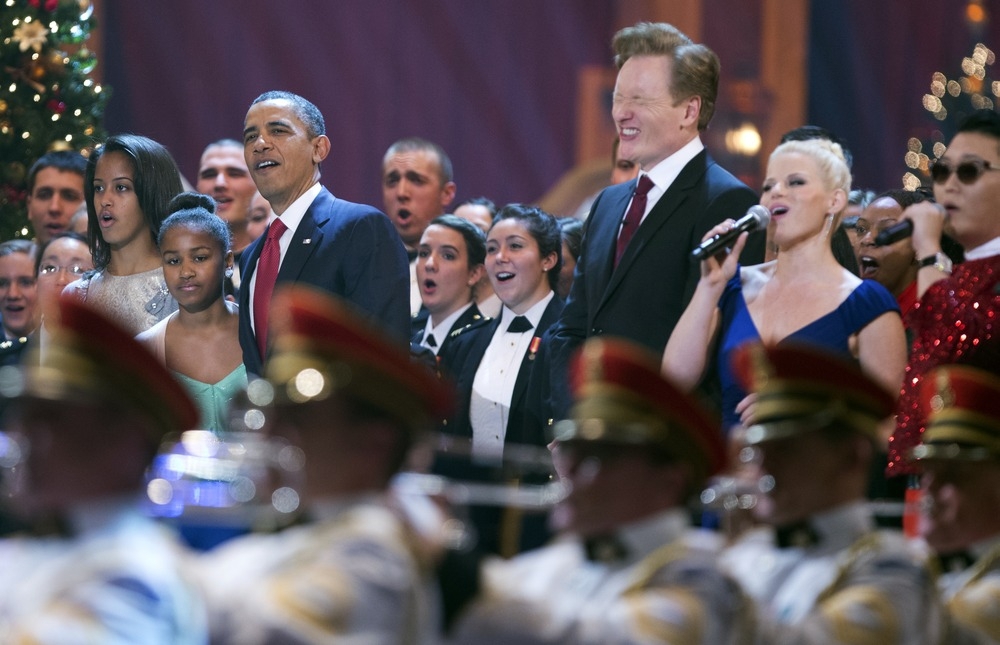 Obama Grooves to Gangam Style 