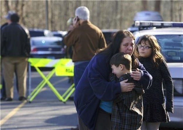 Elementary School Shooting, 27 Dead!