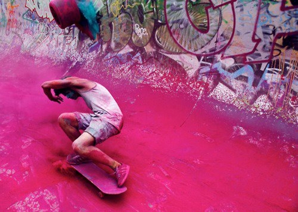 When Skaters Go To War Using Coloured Powder