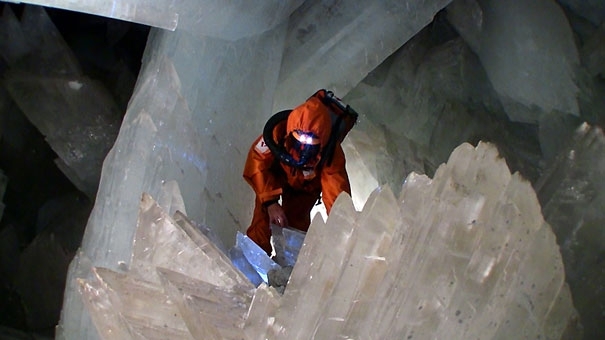 Breathtaking Cave of Crystals 1000ft Below Mexican Desert 