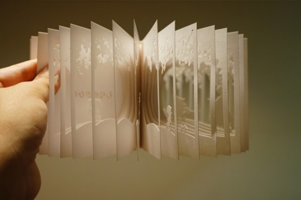 Intricate 360 Degree Christmas Book by Yusuke Oono