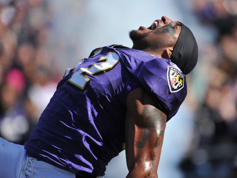 Ray Lewis, Ravens Linebacker, Retires. 