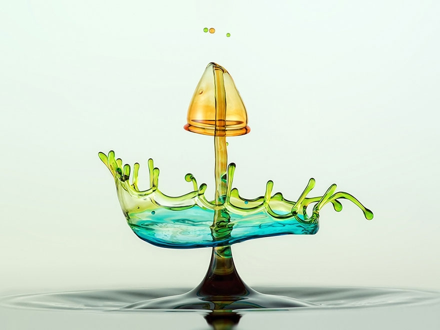 Mesmerizing Liquid Sculptures by Marcus Reugels 