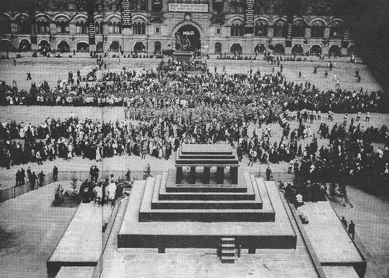 Lenin’s Mausoleum in Moscow 