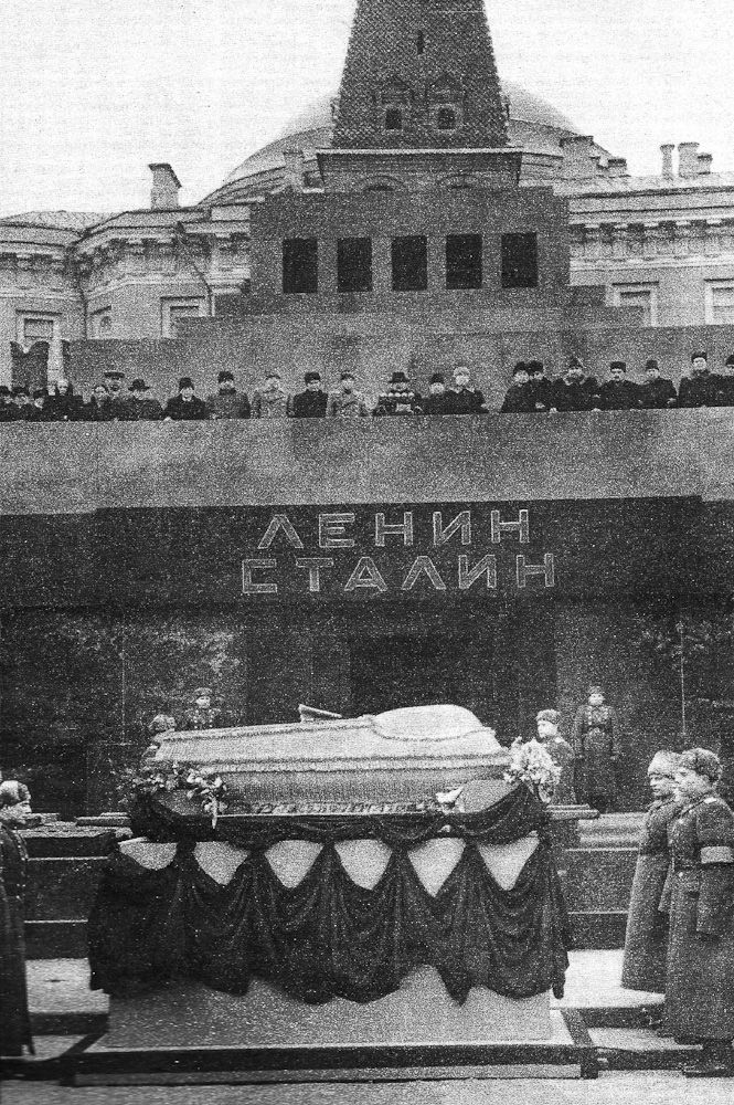 Lenin’s Mausoleum in Moscow 