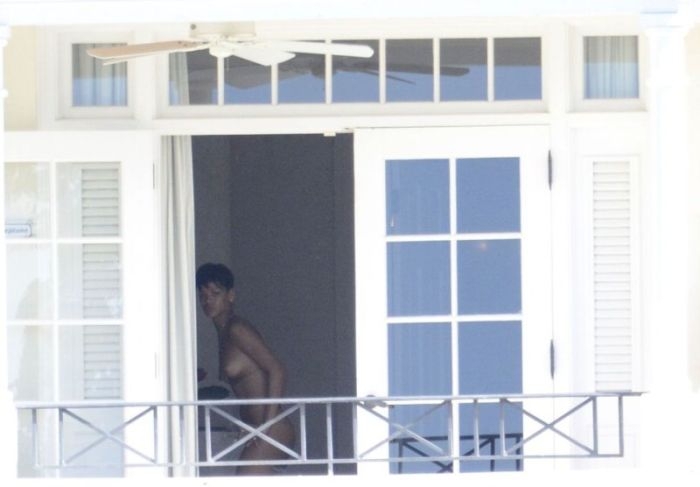 Naked Rihanna 