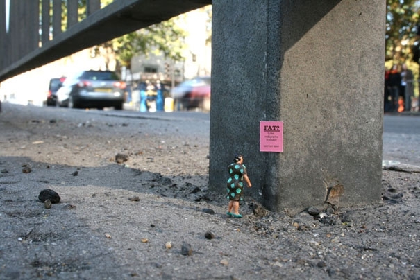 Little People – a Tiny Street Art Project 