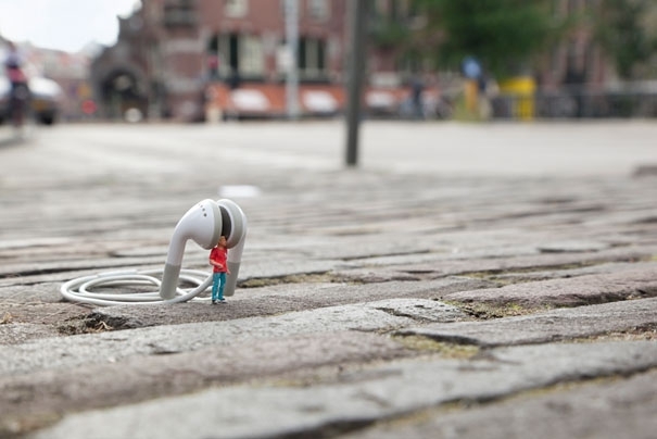 Little People – a Tiny Street Art Project 