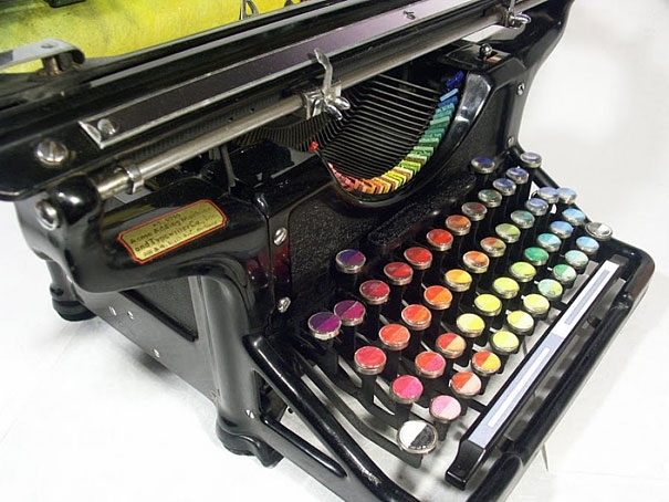The Chromatic Typewriter 