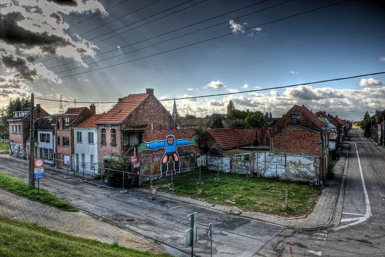 The Doomed Village of Doel And Its Amazing Street Art