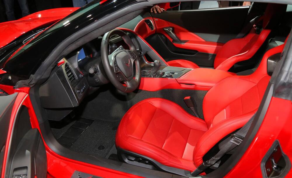 Look at This Baby! 2014 Corvette Unveiled  