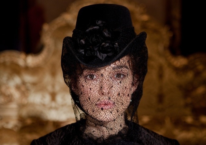Keira Knightley's Facial Expressions Ruin Anna Karenina!