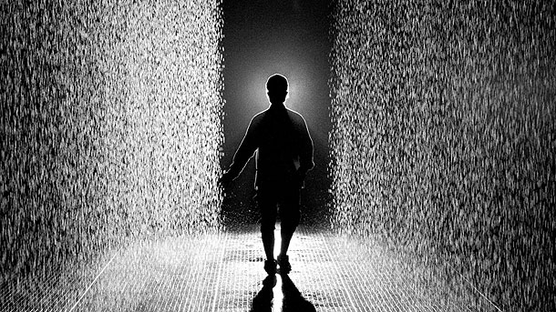 Mysterious "Rain Room" Actually Keeps You Dry...?