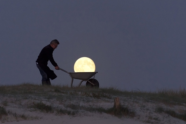 Moon Games by Laurent Laveder 