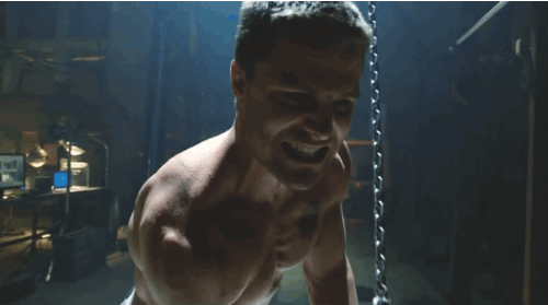 13 Very Convincing Reasons You Should Be Watching "Arrow"