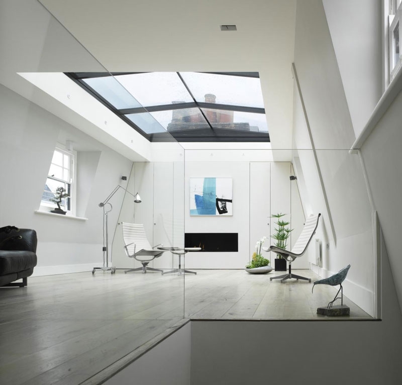 House in London With a Retractable Glass Roof 