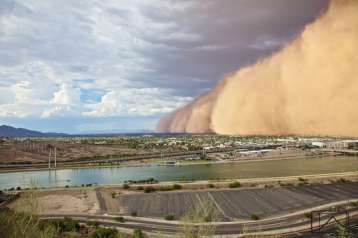 Ominous Photos of Haboobs 