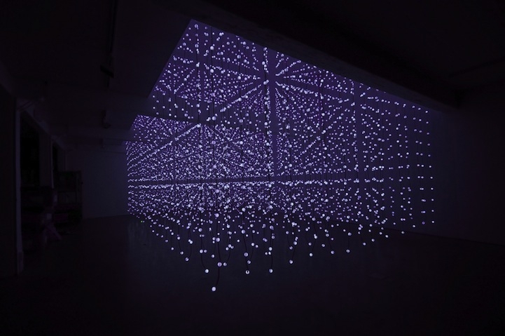 8,000 Lights Form a Mind-Boggling Interactive Space