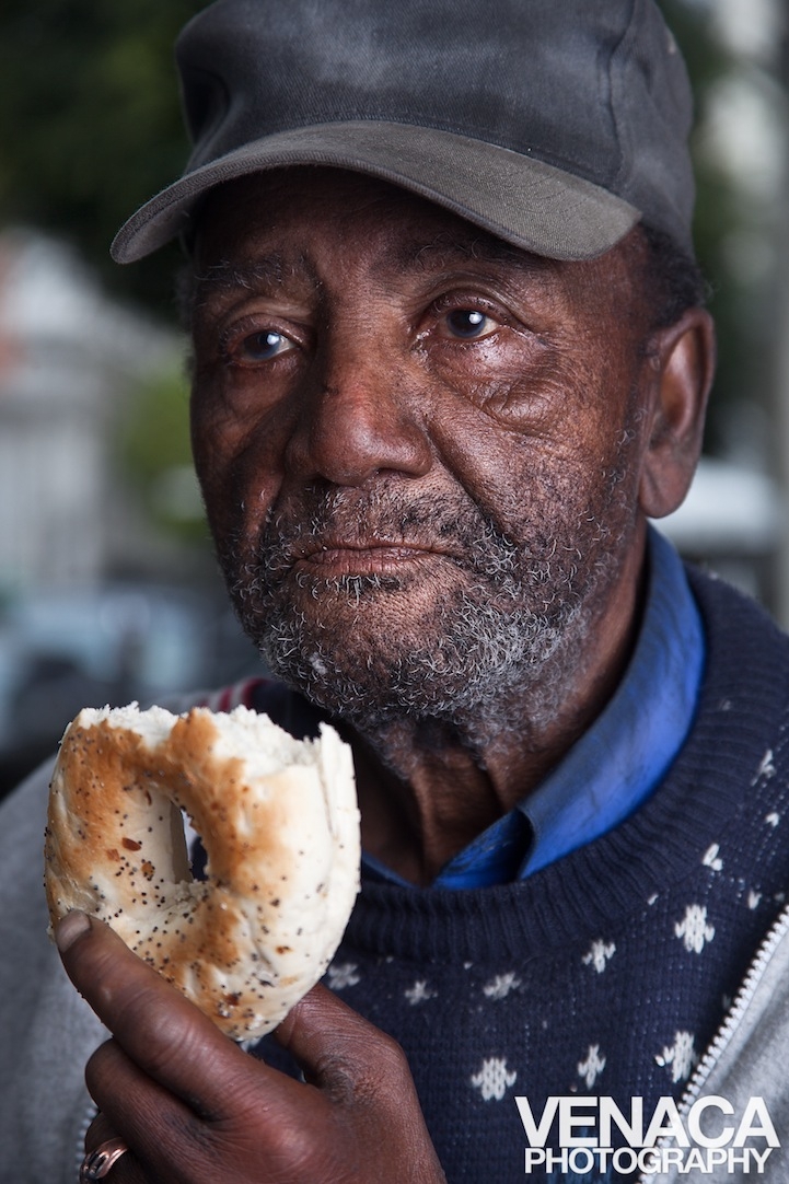 Photographer Trades a Bagel with the Homeless for a Story