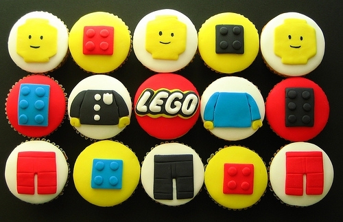 10 Geek-tastic Birthday Cakes!