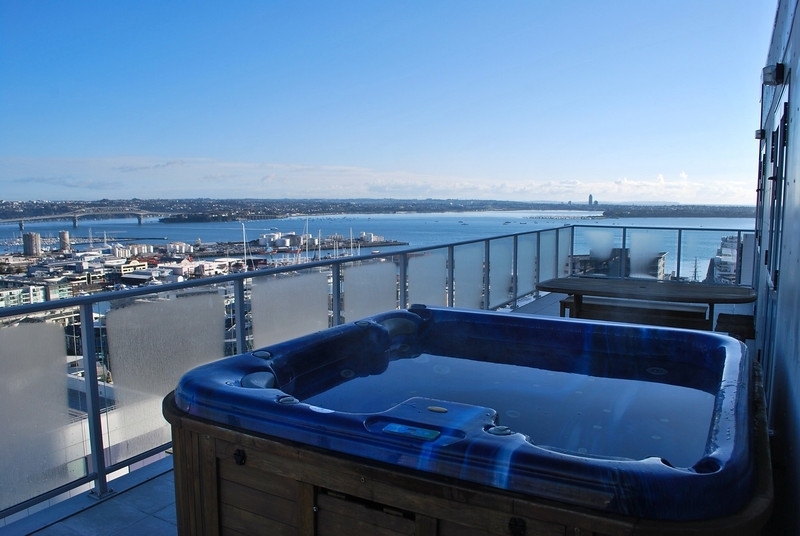 Breathtaking Hot Tub Views!