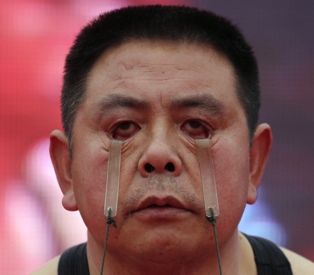 Eyelid Weightlifting?! China Is On It!