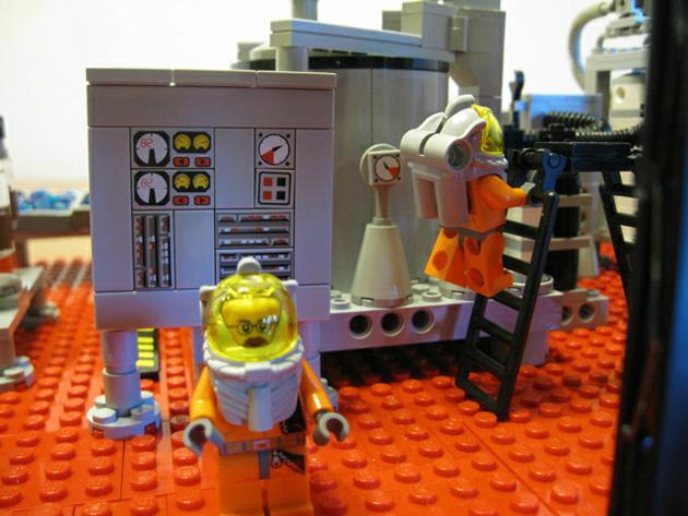 Build Your Own Meth Lab with Lego of Your Favorite Show