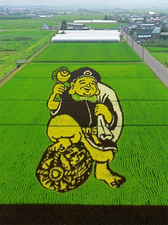 Japanese Farmers Create Fields Of Unbelievable Art