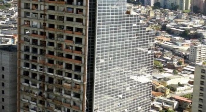 Thousands of People Live in Abandoned Skyscraper 