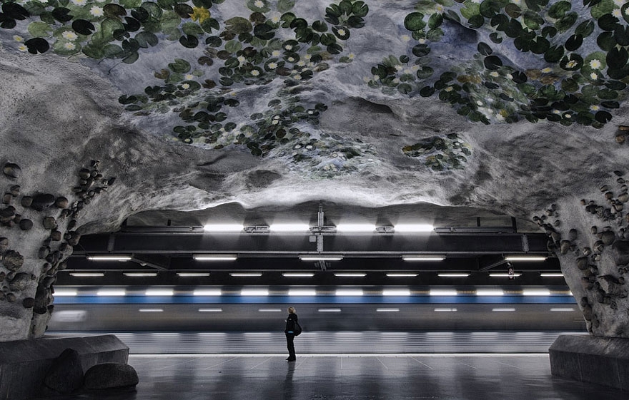 Stunning Underground Art In Stockholm’s Metro Station