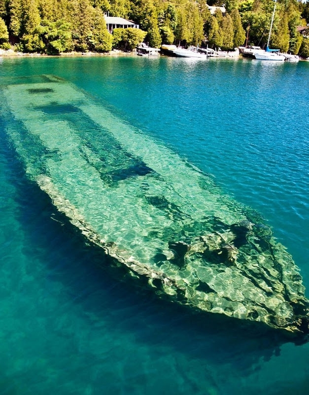 Shipwrecks at Big Tub Harbour in Lake Huron