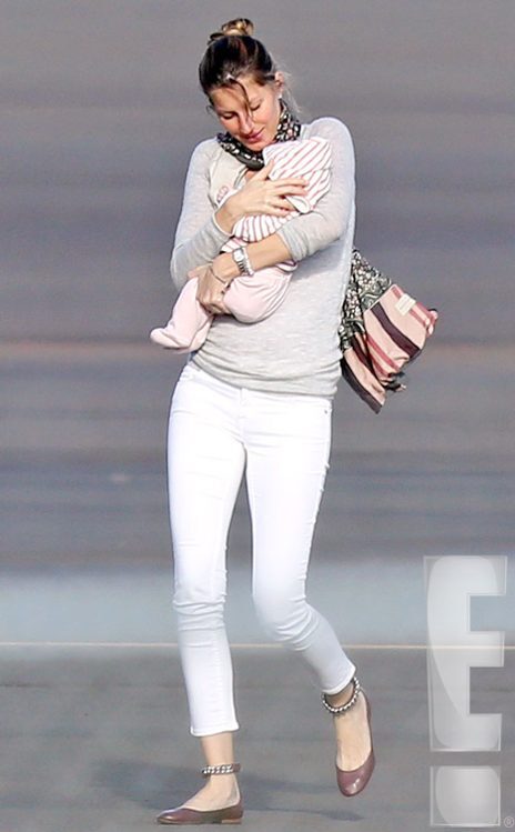 Gisele Bundchen Debuts 2-Month-Old Daughter Vivian Lake