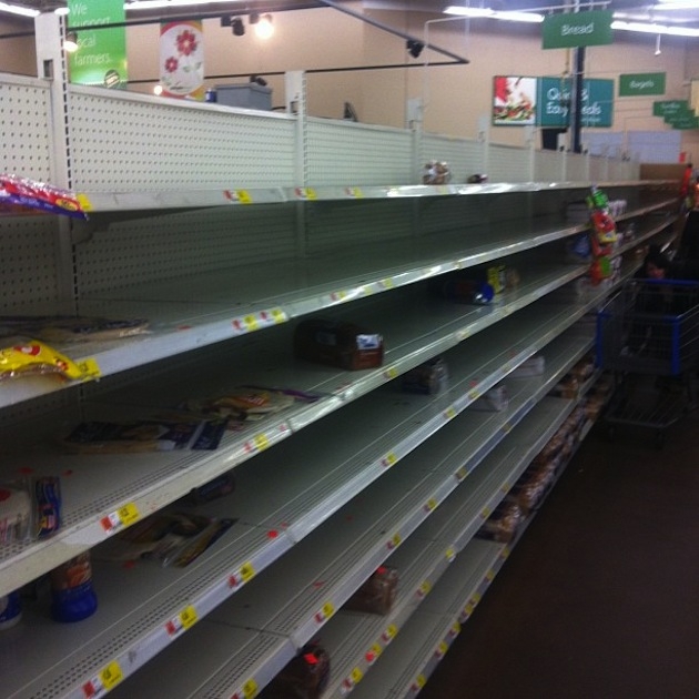 What are people doing to Prepare for Super Storm Nemo