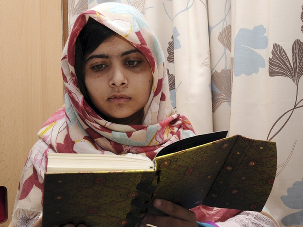 A 15 Year Old Pakistani Girl Survives 2 Gun Shots To The Head, After Becoming A Taliban Victim!