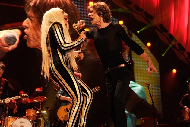 Lady Gaga did the Impossible and Upstagged Jagger at his own Concert!