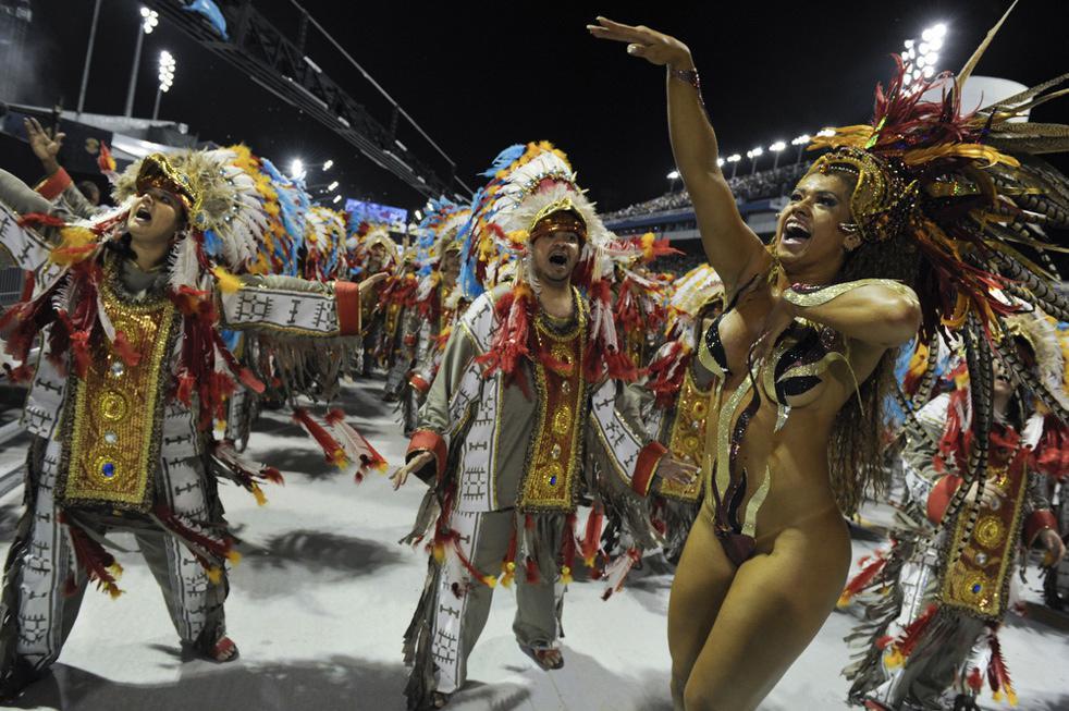 Float Catches Fire and Kills Four People at Brazilian Carnival in Sao Paulo
