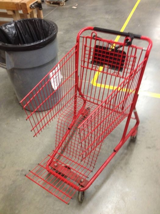 Supermarket Cart Throne