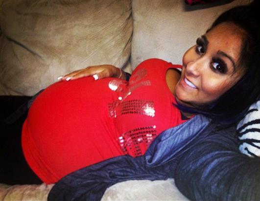 Snooki's Vaj Rips During Childbirth 