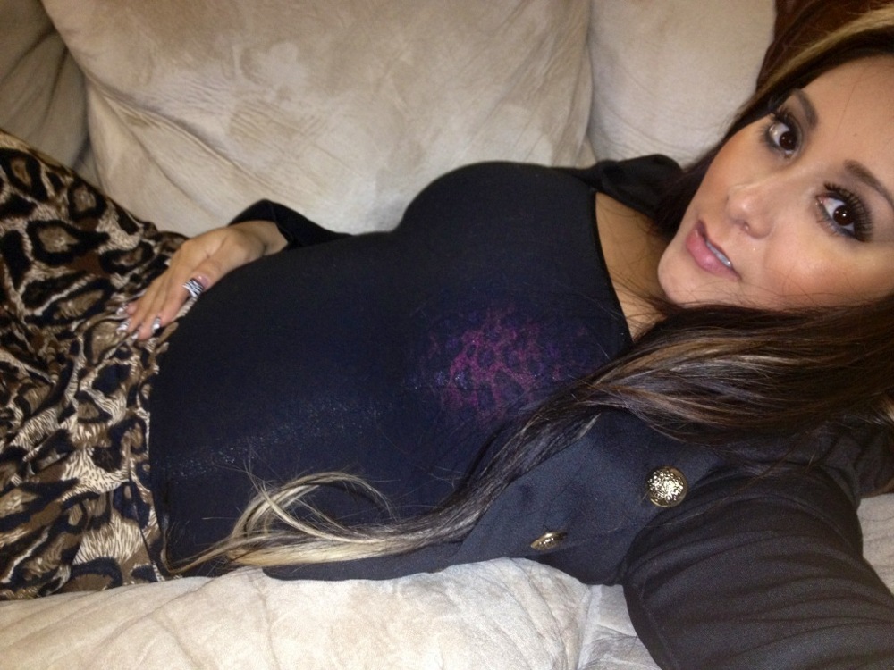 Snooki's Vaj Rips During Childbirth 