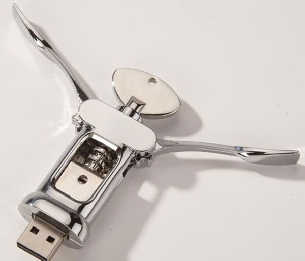 Odd & Fantastic USB Keys To Store Your Data